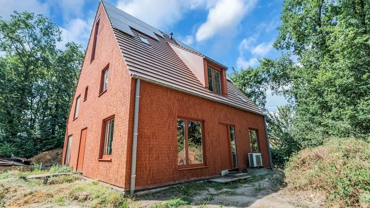 Duurzame CLT-woning met moderne architectuur en A+ energi...