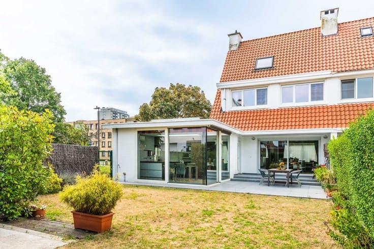 Karaktervolle halfopen woning op een toplocatie tussen st...