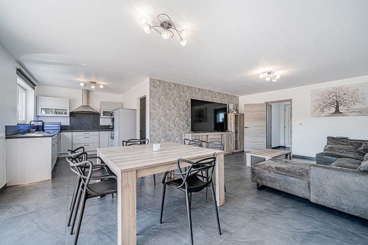 House in Erquelinnes Grand-Reng