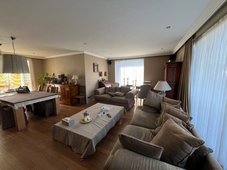 RUIME WONING (GLVLRS) MET 2 SLPKS, GAR. EN TUIN