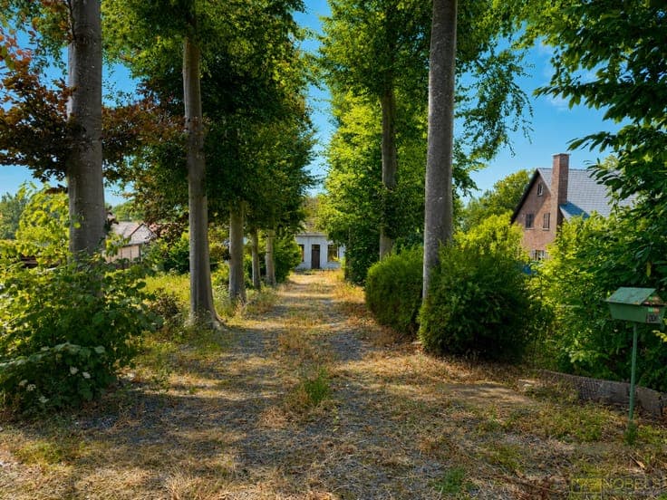 Te koop, 2 totaal te renoveren woningen op 1.345m² te Zwalm
