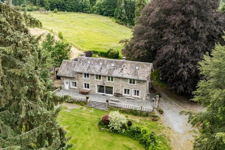 Charming stone 3-bedroom gîte in Sainte-Ode