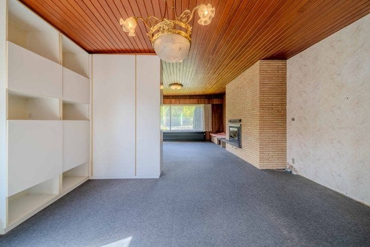 Spacious detached house with 5 bedrooms for sale in Diksmui…