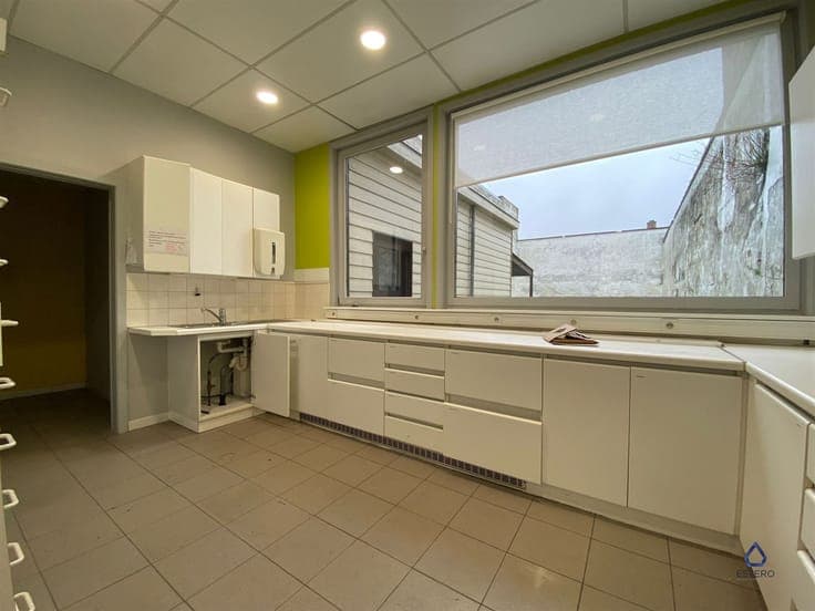 Central commercial property in Ostend