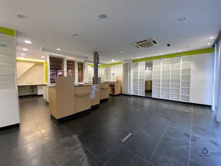 Central commercial property in Ostend