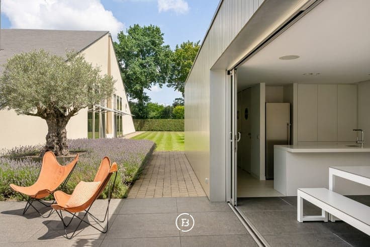 Design Villa with swimming pool
