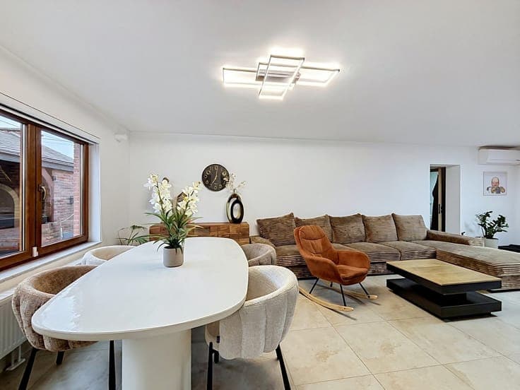 Maison rénovée avec 5 chambres