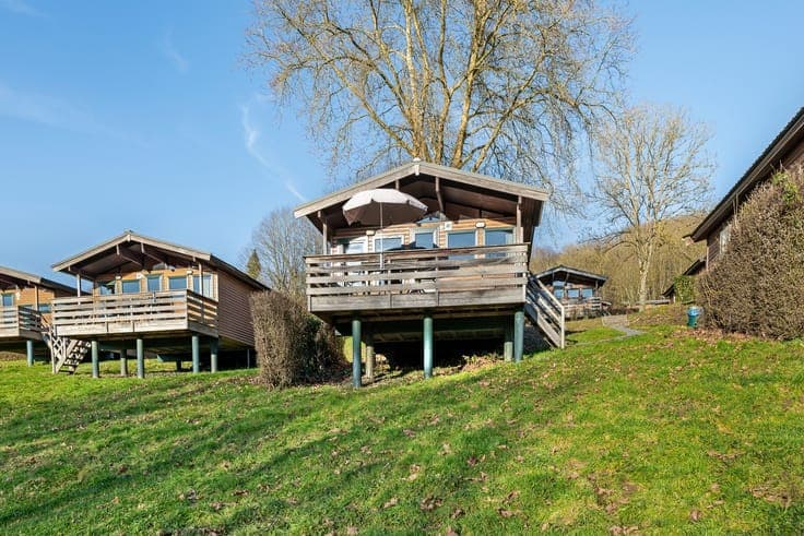Instapklaar vakantiehuisje met 2 slpkrs in Blaimont