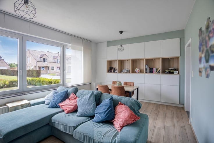 Instapklare gezinswoning, garage en prachtige tuin