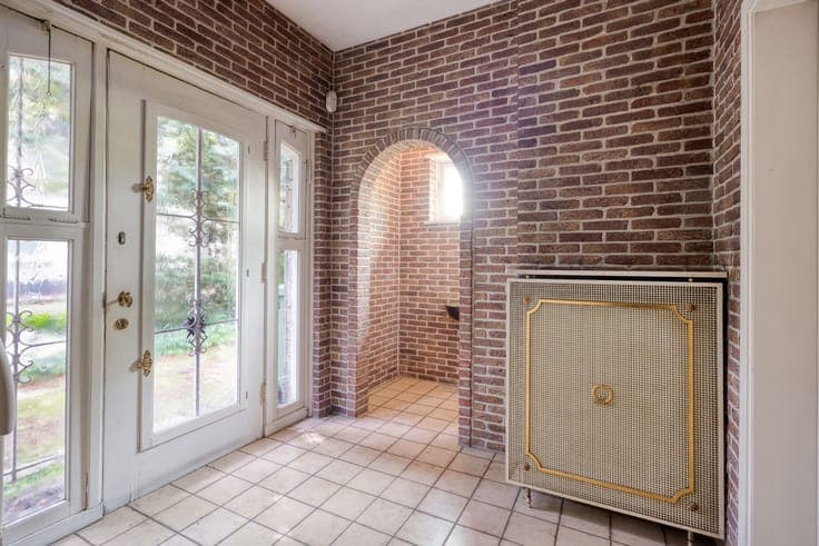 Charmante te renoveren cottagewoning met 3 slaapkamers en...