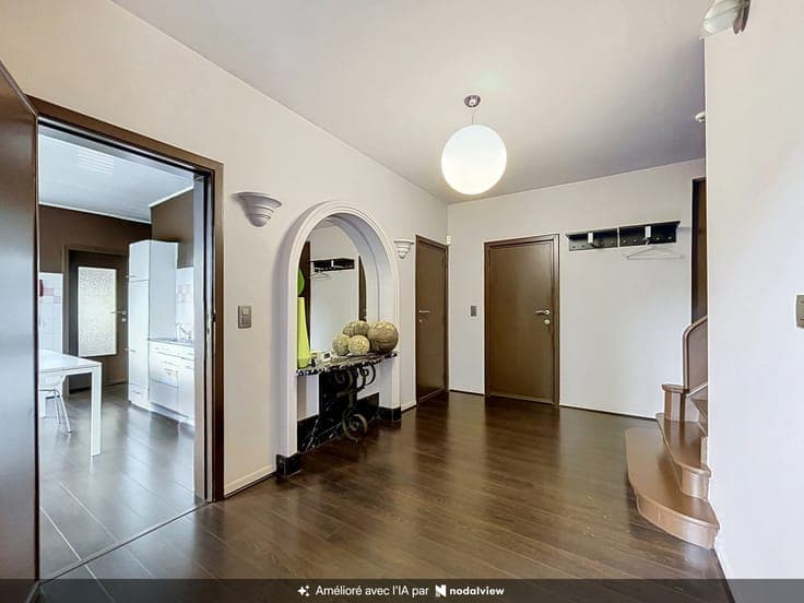 BIG VILLA 4 BEDROOMS WITH OFFICE + GARAGE AND GARDEN