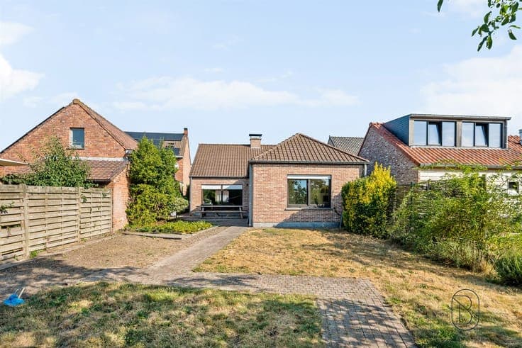 Move-in-ready 2-bedroom home in Wachtebeke