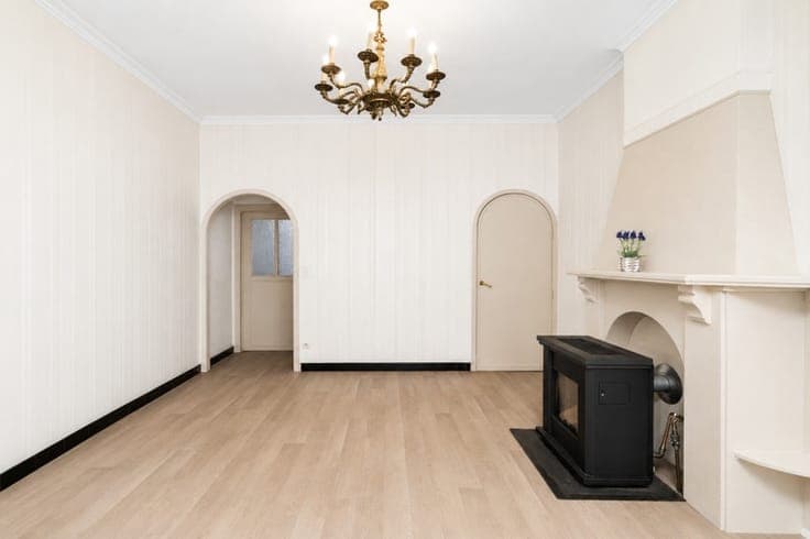 Te renoveren rijwoning met 2 slpk centrum Zottegem