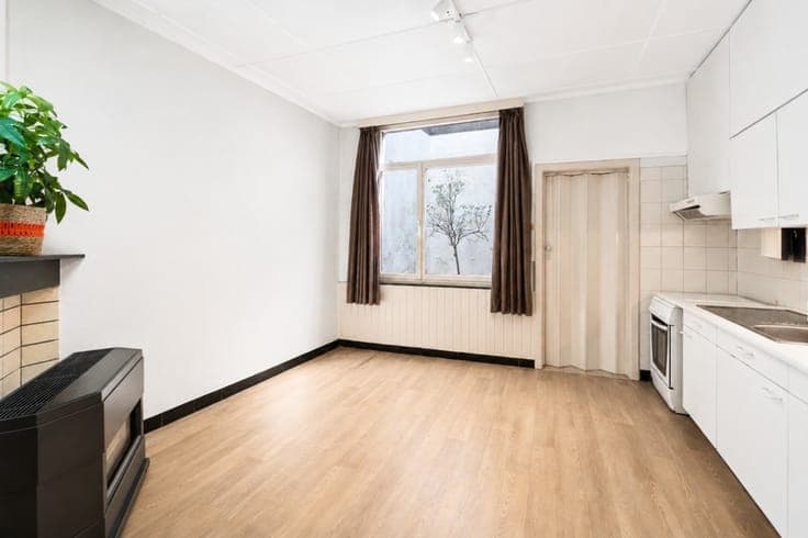 Te renoveren rijwoning met 2 slpk centrum Zottegem