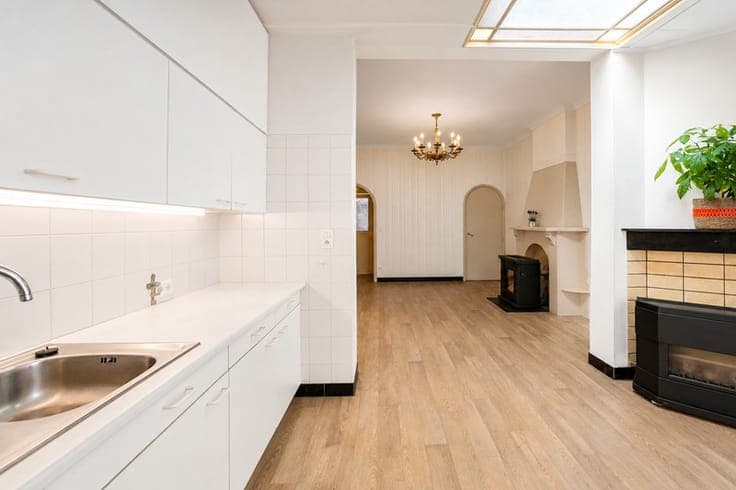 Te renoveren rijwoning met 2 slpk centrum Zottegem