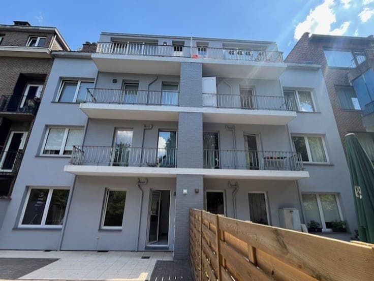 10-Unit Building Recognized - AAA Location - EPC C/D - Quiet