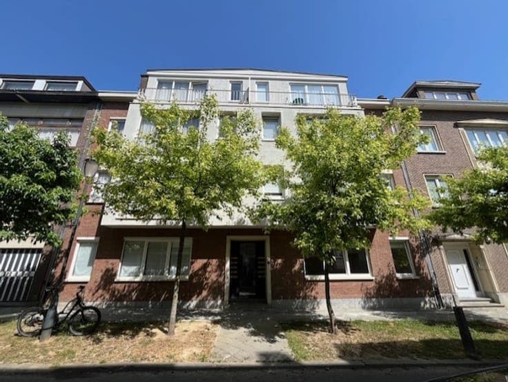 10-Unit Building Recognized - AAA Location - EPC C/D - Quiet