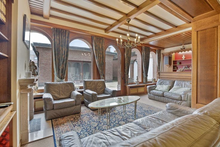House to renovate for sale in Niel