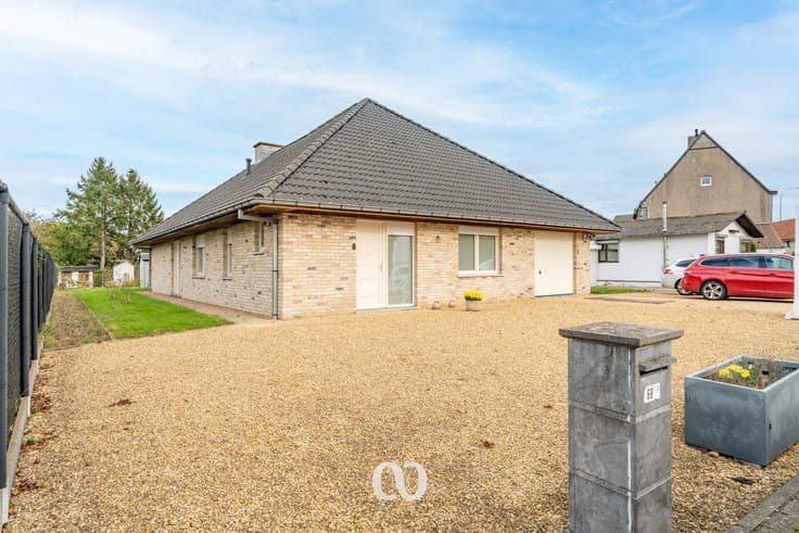 Beautifully located detached house