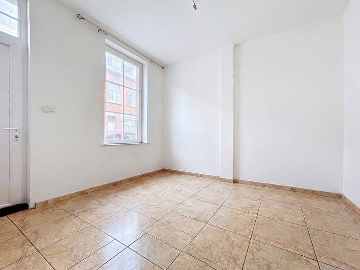 3-Bedroom House with Building Plot in Nivelles