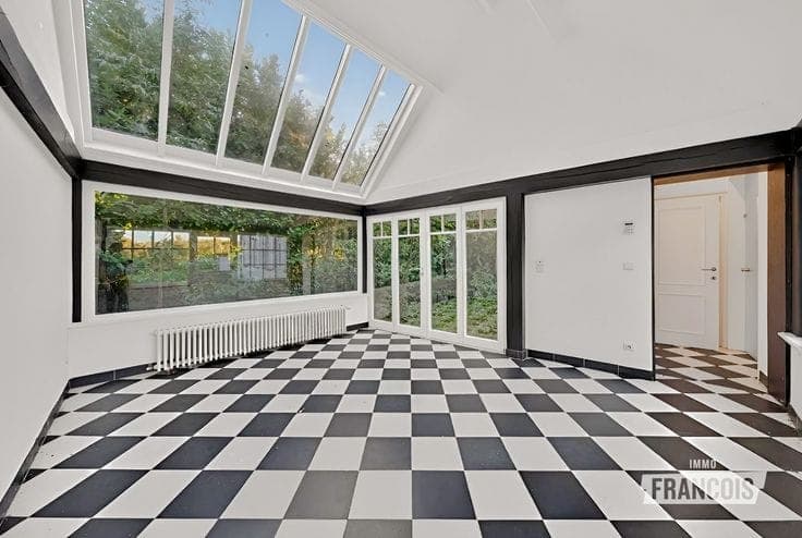 Authentic farmhouse on a beautiful 9,163 m² estate for sale…