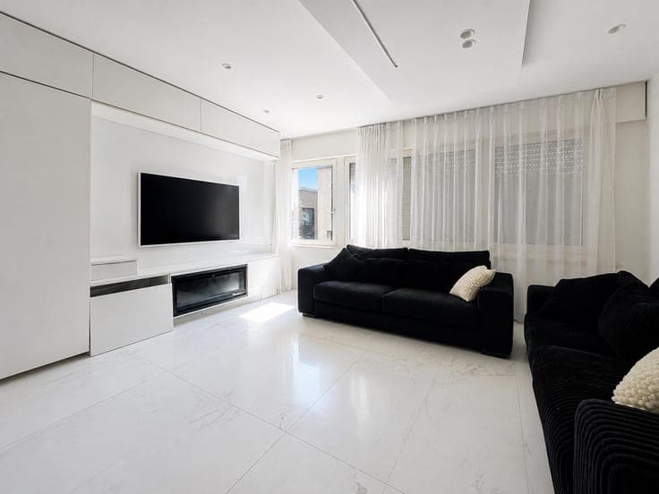 LARGE MODERN 4-BEDROOM HOUSE – BUR – GARDEN – GARAGE