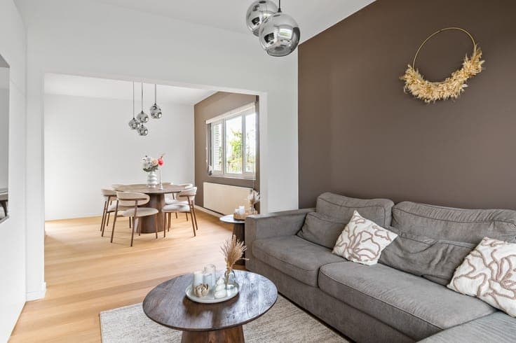 Energiezuinige woning in hoevestijl met 5 slpkrs en afgew...