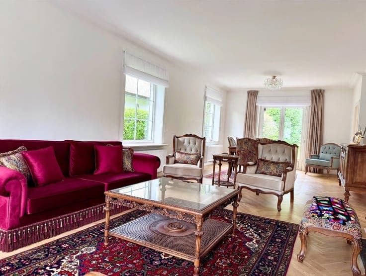 STUNNING 4-BEDROOM VILLA + GARDEN + GARAGE
