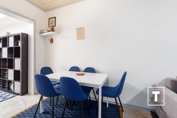 Functionele rijwoning in levendige buurt!