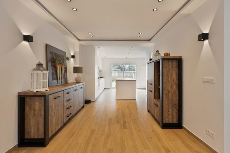 Instapklare gerenoveerde woning met zuidwestgerichte tuin