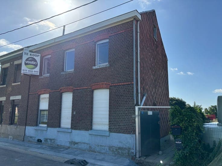 Landelijk gelegen renovatiewoning met prachtig uitzicht o...
