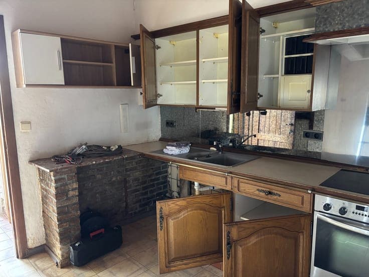 Landelijk gelegen renovatiewoning met prachtig uitzicht o...