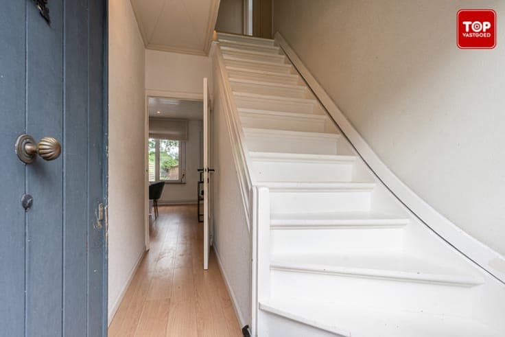 Instapklare woning met 3 slaapkamers, garage en zonnige tuin