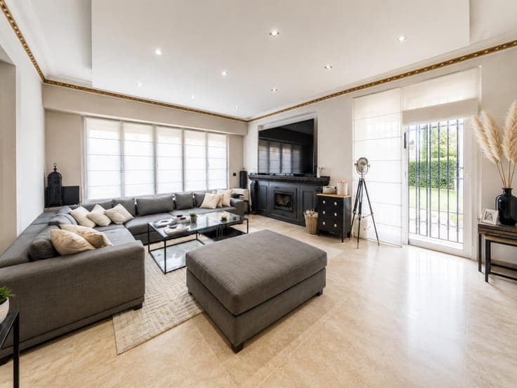 VILLA D’EXCEPTION AUX VOLUMES IMPRESSIONNANTS - PEB D+