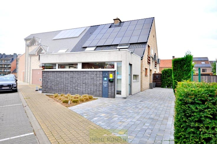Ruime woning met 4 slaapkamers te Kluisbergen!