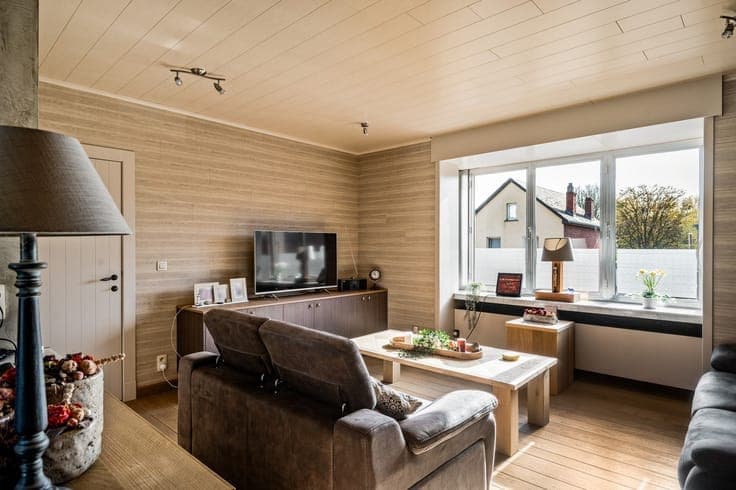 Woning met 2 slpkrs en bijgebouw met veel potentieel
