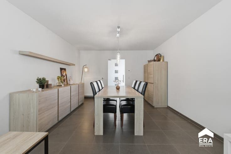 For sale in De Tassche – move-in ready, worry-free living!