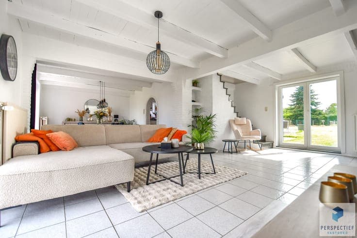 Charmante woning met mooie tuin op 1.100 m²