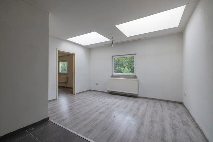 Spacious home with 5 bedrms, 2 bathrooms and great potential