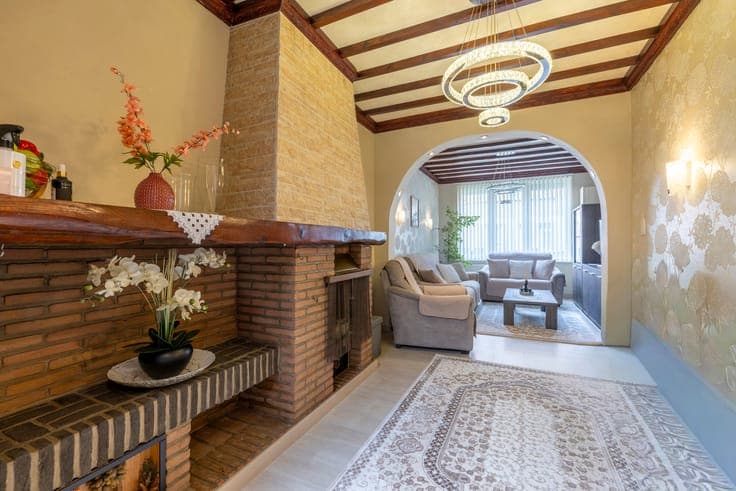 Spacious home with 5 bedrms, 2 bathrooms and great potential
