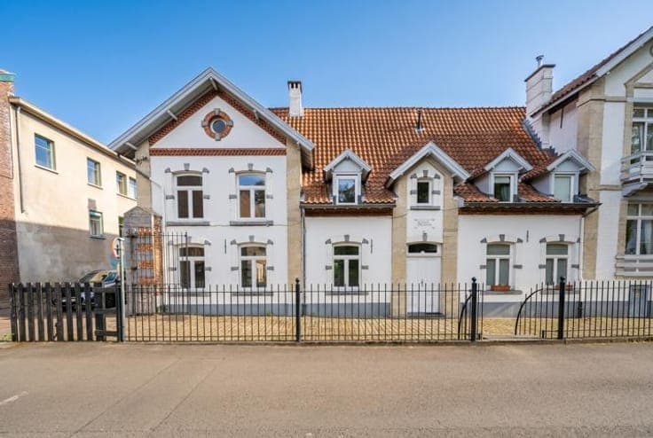 WOLUWE-SAINT-PIERRE – Magnificent House in a Private Park