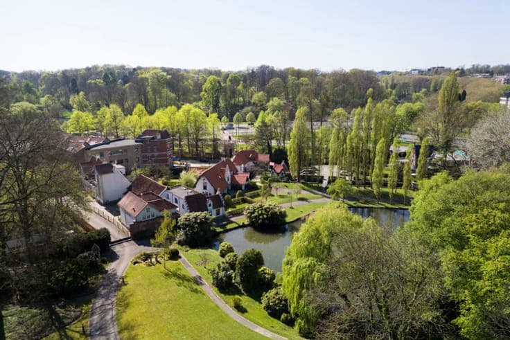 WOLUWE-SAINT-PIERRE – Magnificent House in a Private Park