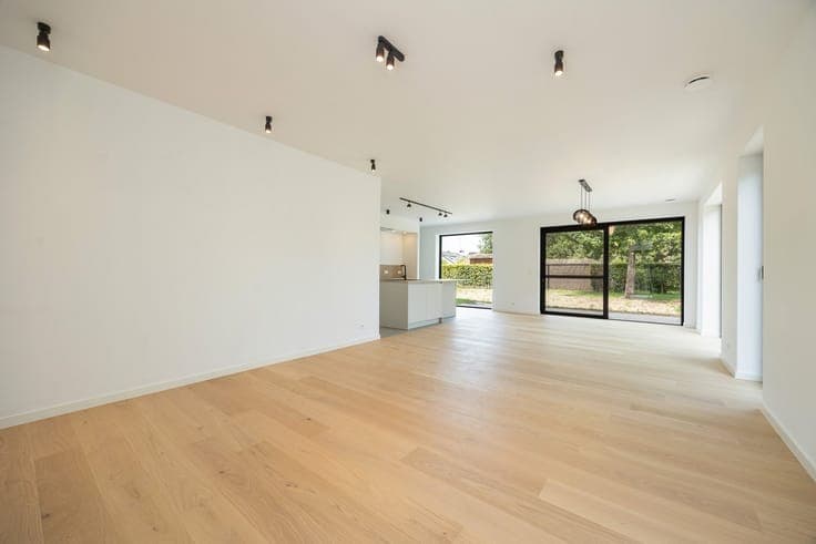 Nieuwbouwwoning in zeer rustige straat!