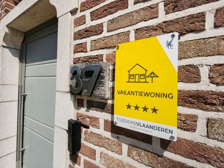 Uniek vakantie domein met woonst en erkende vakantiewonin...