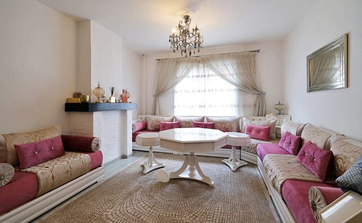 4-bedroom house with terrace and garden