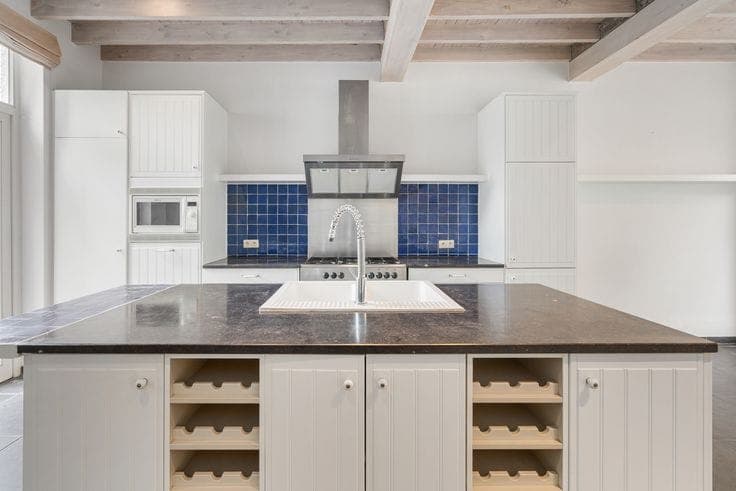 Characterful townhouse in a prime location in Bruges