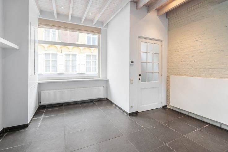 Characterful townhouse in a prime location in Bruges