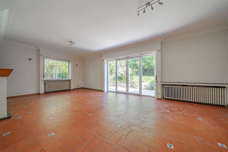 Papenkasteel - Villa with great potential - Office on ground