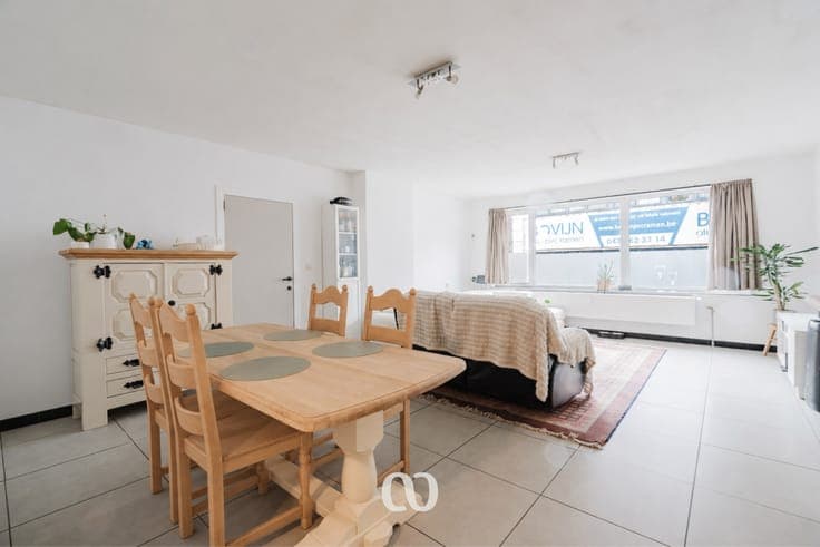 Renovated, spacious apartment in a central location