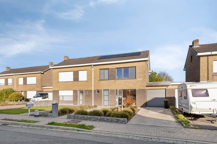 Gezellige INSTAPKLARE woning met 3 slaapkamers in een rus...